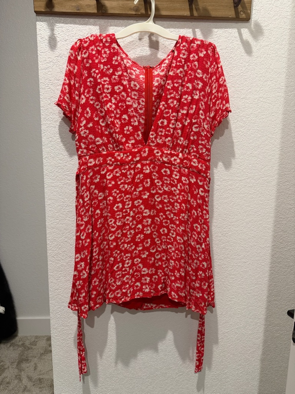 Lulu's Red Floral V-Neck Short Sleeve Tunic